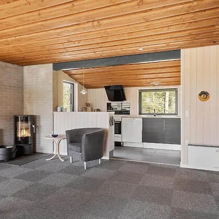 1560-aakirkeby-sluseparken-9-b * Vester Somarken