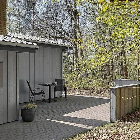 1560-aakirkeby-sluseparken-9-b