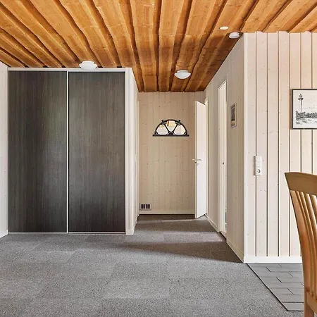 1560-aakirkeby-sluseparken-9-b 度假居 *